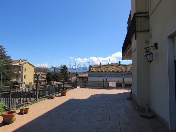 appartamento in vendita a Narni in zona Santa Lucia