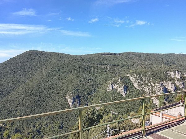 appartamento in vendita a Narni in zona Tre ponti