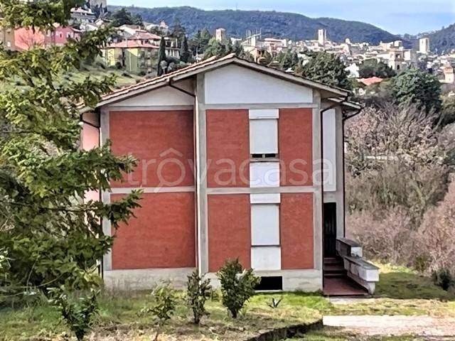 casa indipendente in vendita a Narni in zona Santa Lucia