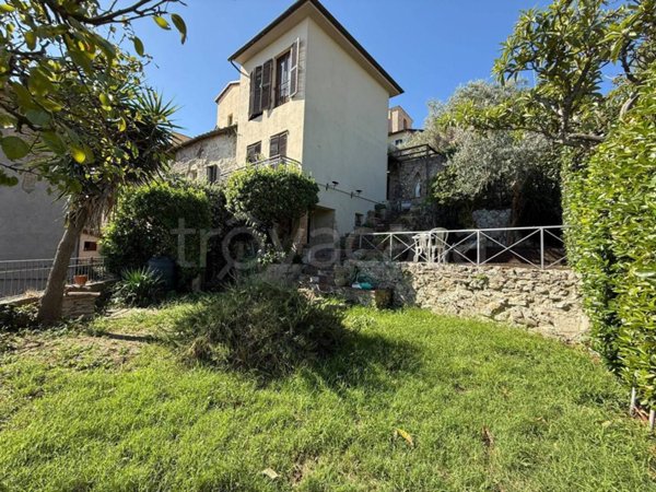 casa indipendente in vendita a Narni in zona Tre ponti