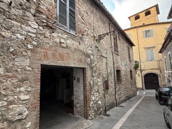 appartamento in vendita a Narni in zona Tre ponti