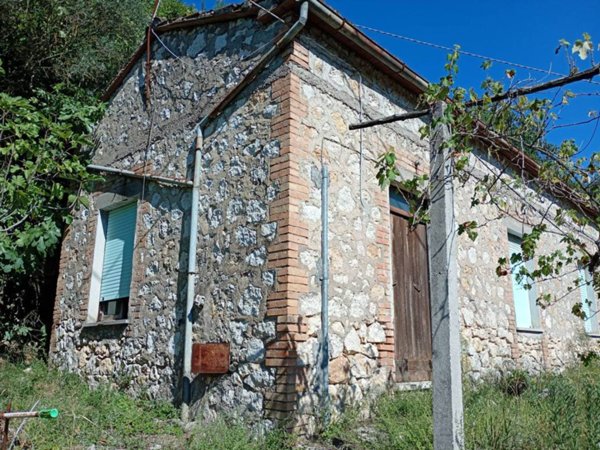 casa indipendente in vendita a Narni in zona Vigne