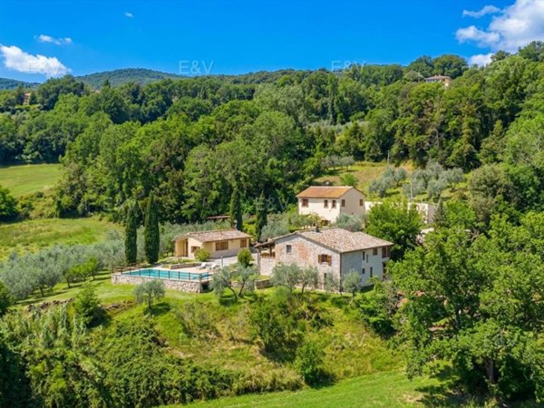 casa indipendente in vendita a Narni