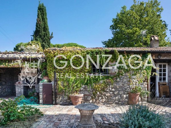 casa indipendente in vendita a Narni in zona Borgaria