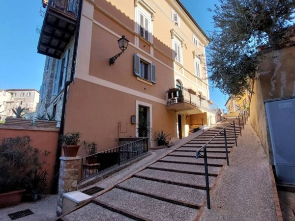 appartamento in vendita a Narni in zona Tre ponti