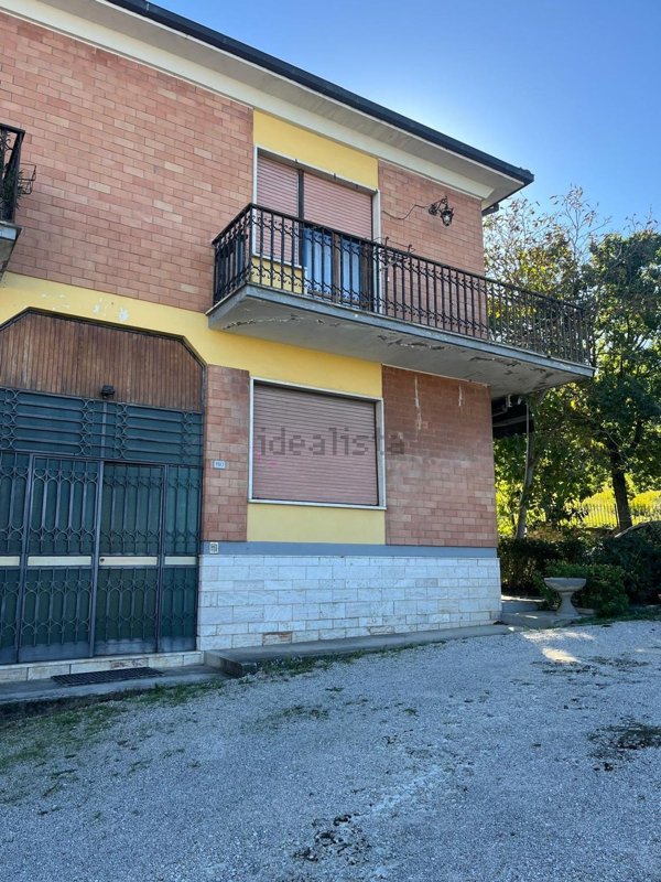 appartamento in vendita a Narni in zona Narni Scalo