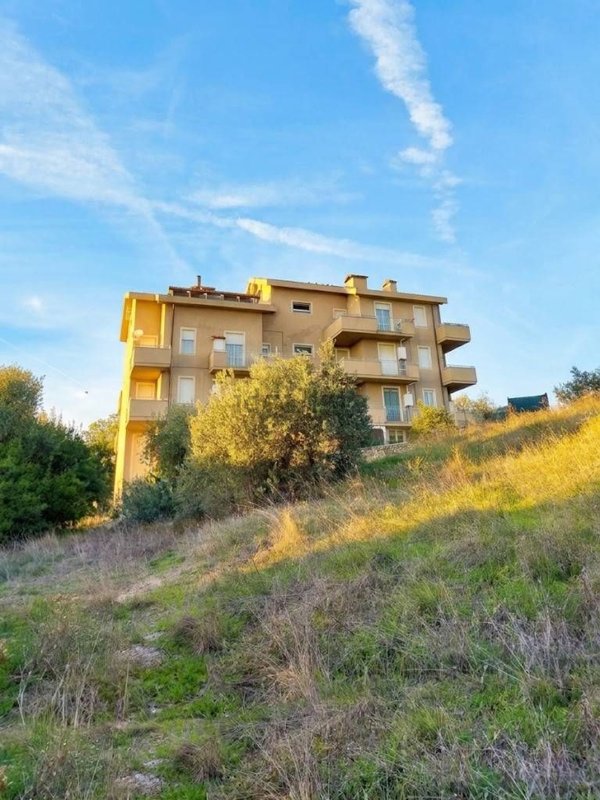 appartamento in vendita a Narni in zona Schifanoia