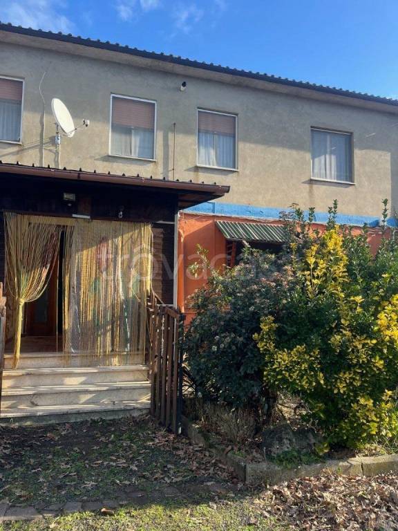casa indipendente in vendita ad Orvieto in zona Bagni