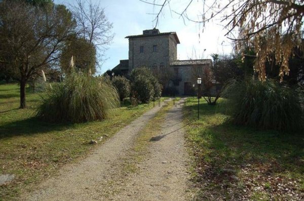 villa in vendita ad Orvieto in zona Corbara