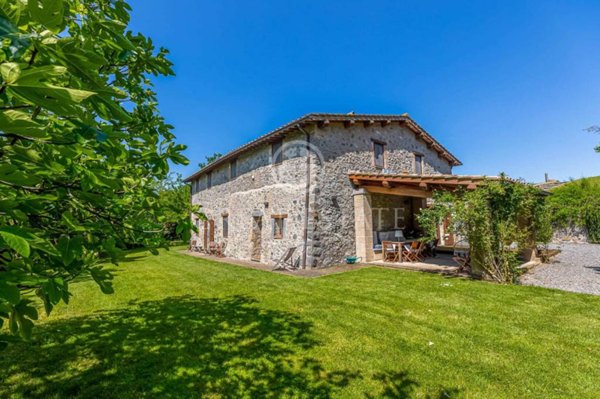 casa indipendente in vendita ad Orvieto