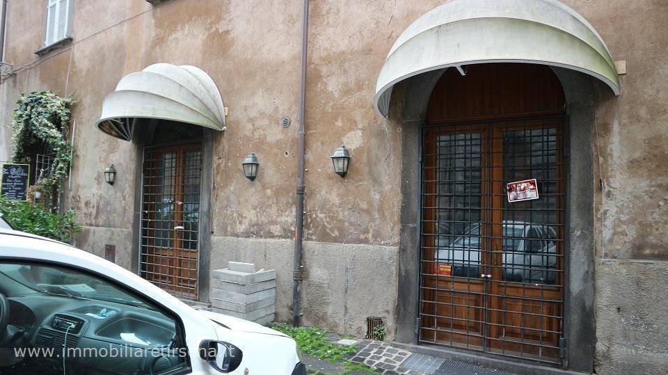 negozio in vendita ad Orvieto