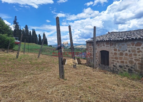 locale di sgombero in vendita ad Orvieto