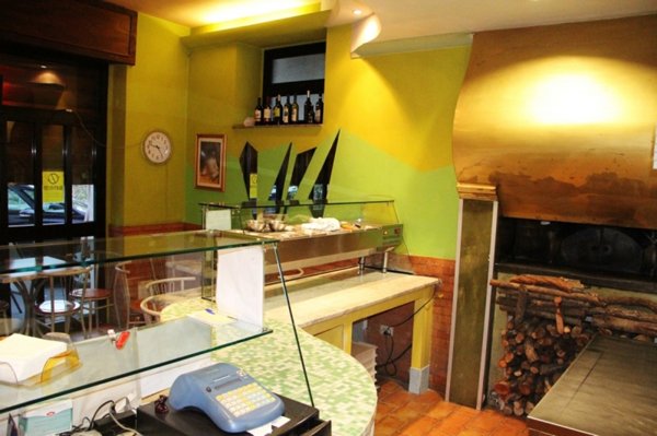 locale commerciale in vendita ad Orvieto in zona Ciconia