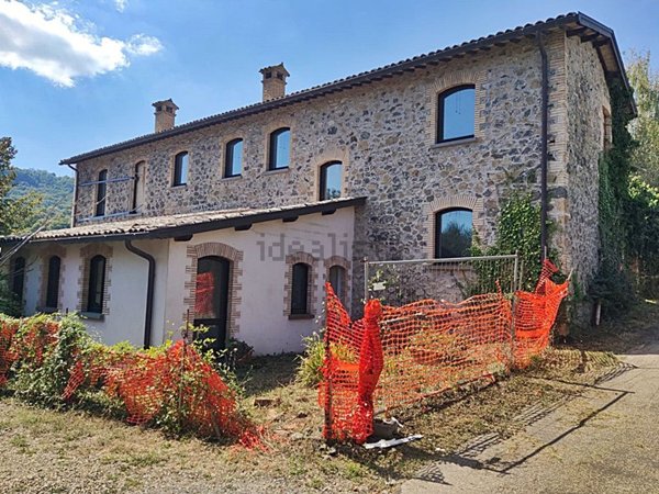 casa indipendente in vendita ad Orvieto