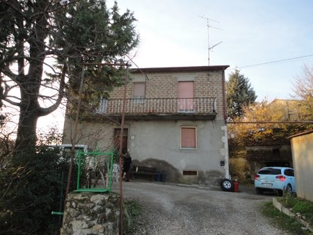 casa indipendente in vendita ad Orvieto in zona Fossatello