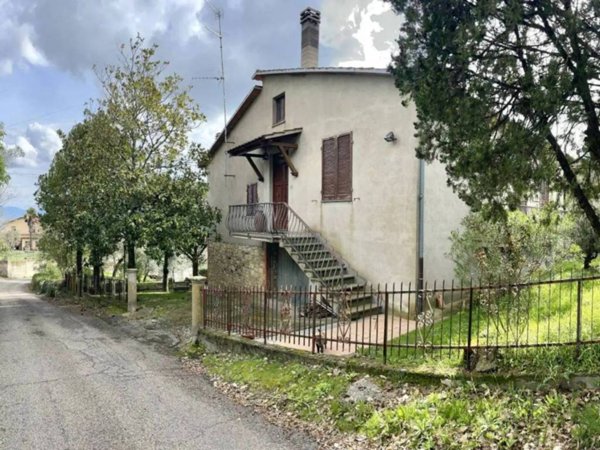 casa indipendente in vendita ad Orvieto in zona Bagni