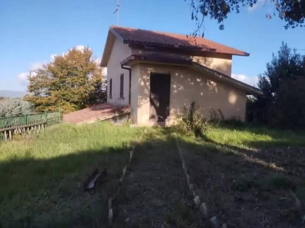 casa indipendente in vendita ad Orvieto in zona Bagni