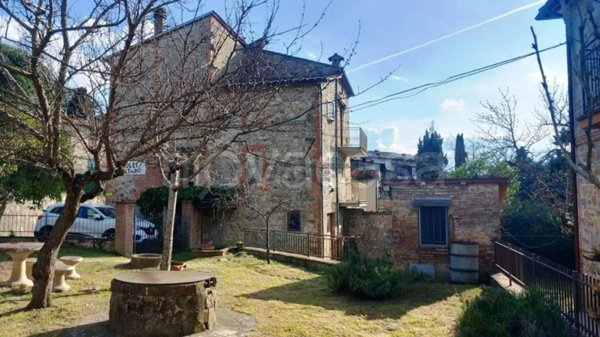 casa indipendente in vendita ad Orvieto in zona Bagni