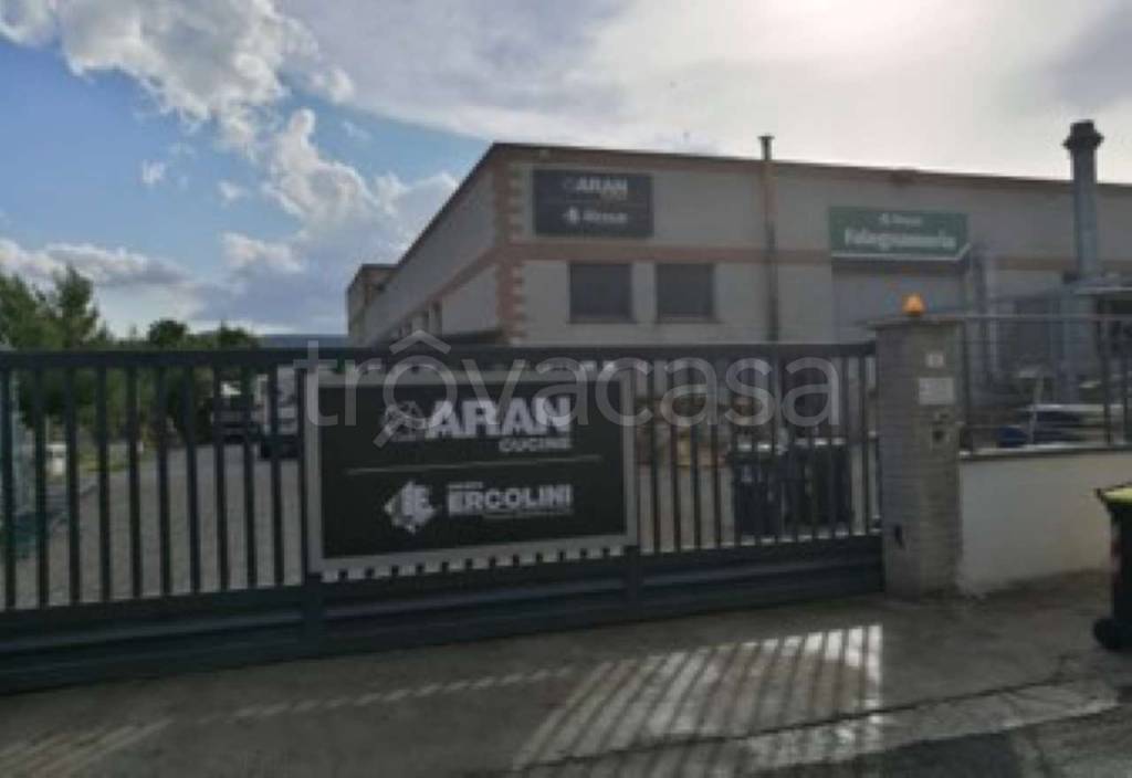 negozio in vendita ad Orvieto in zona Bardano