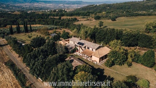 casa indipendente in vendita ad Orvieto in zona Ciconia