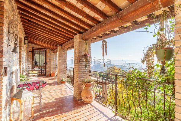casa indipendente in vendita ad Orvieto