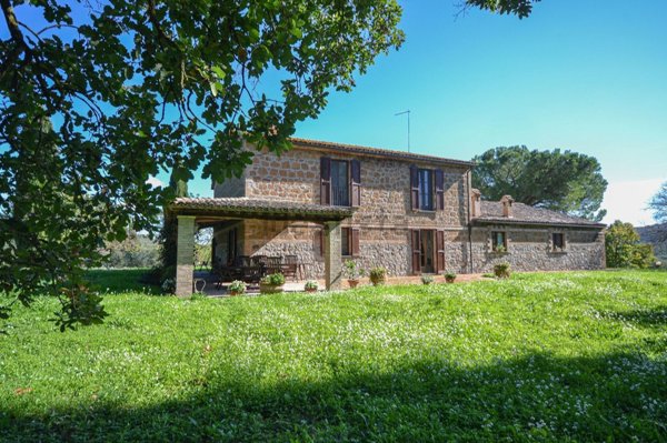 casa indipendente in vendita ad Orvieto in zona Bagni