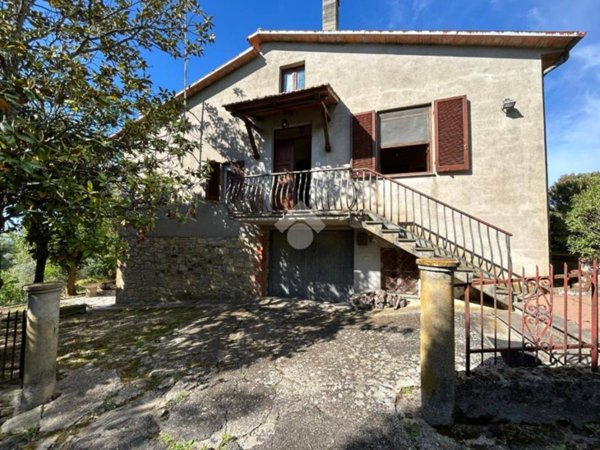 casa indipendente in vendita ad Orvieto in zona Fossatello