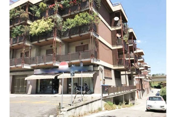 negozio in vendita ad Orvieto