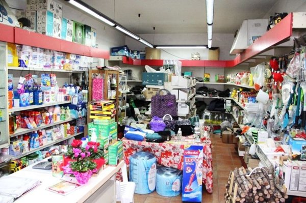 locale commerciale in vendita ad Orvieto in zona Ciconia