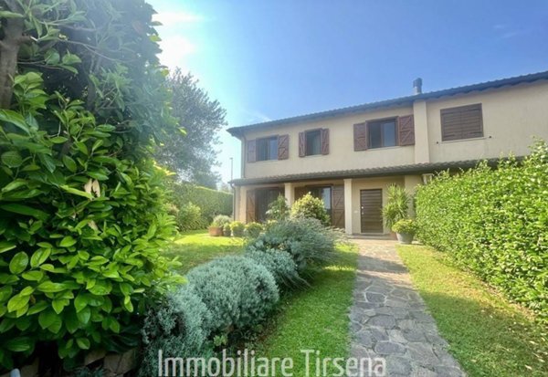 casa indipendente in vendita ad Orvieto in zona Bagni