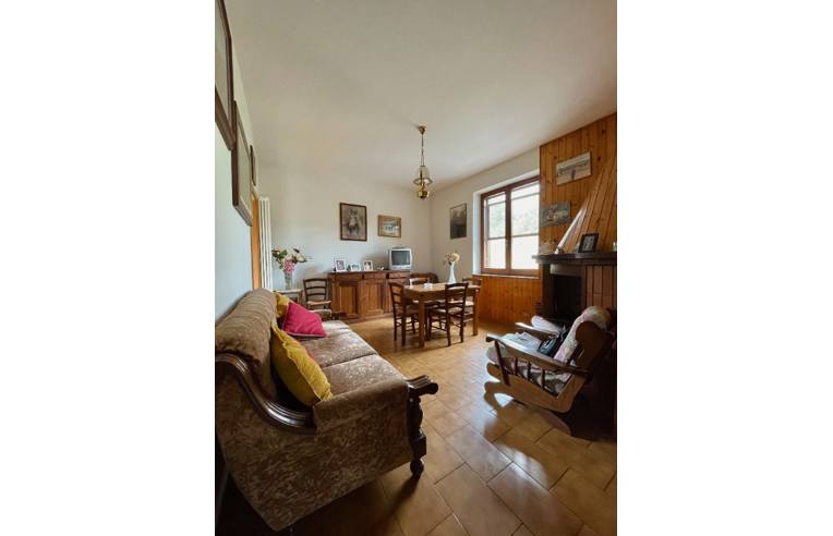 casa indipendente in vendita ad Orvieto in zona Fossatello