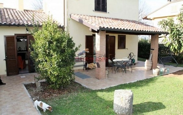 casa indipendente in vendita ad Orvieto