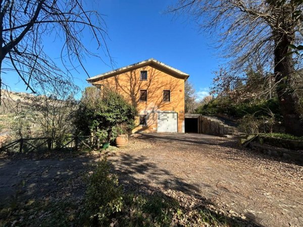 casa indipendente in vendita ad Orvieto