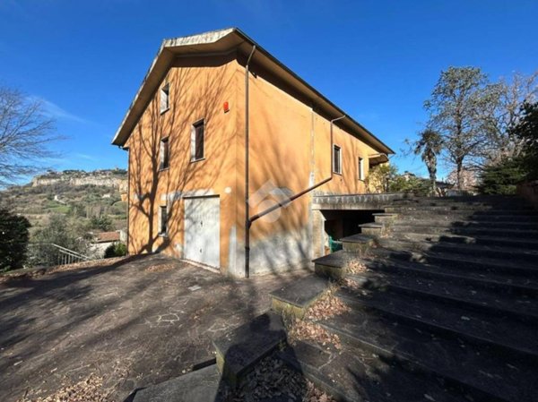 casa indipendente in vendita ad Orvieto in zona Bagni