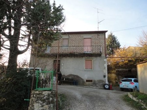 casa semindipendente in vendita ad Orvieto in zona Fossatello