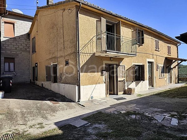 casa indipendente in vendita ad Orvieto in zona Fossatello