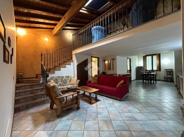 casa indipendente in vendita ad Orvieto in zona Ciconia