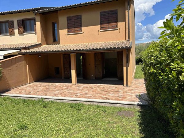 casa indipendente in vendita ad Orvieto in zona Bagni
