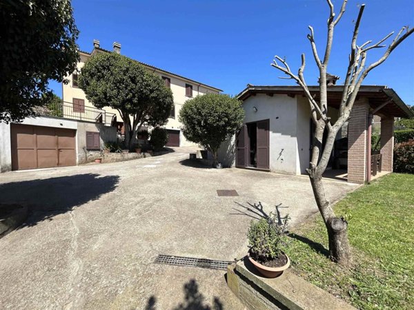 casa indipendente in vendita ad Orvieto in zona Bagni