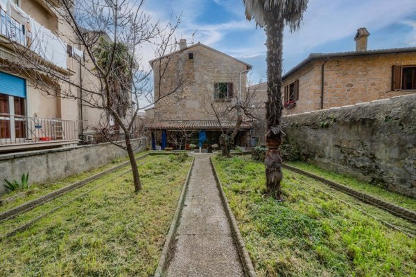 casa indipendente in vendita ad Orvieto