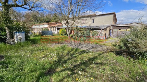 casa indipendente in vendita ad Orvieto