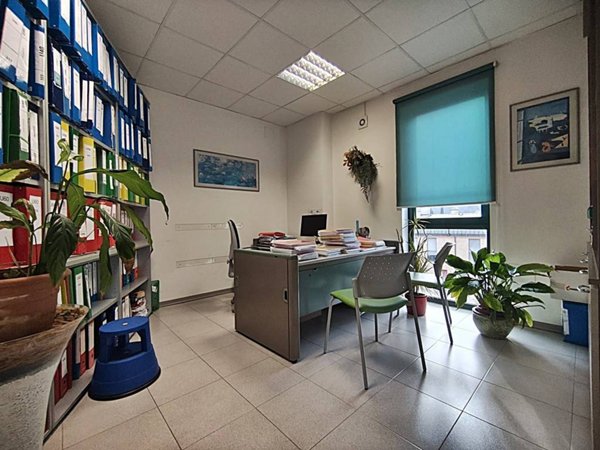 ufficio in vendita ad Orvieto in zona Orvieto Scalo