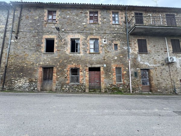 appartamento in vendita ad Orvieto in zona Osarella
