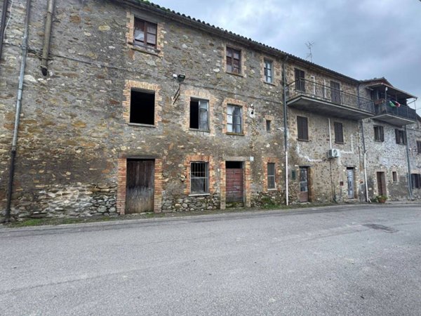 casa indipendente in vendita ad Orvieto in zona Osarella
