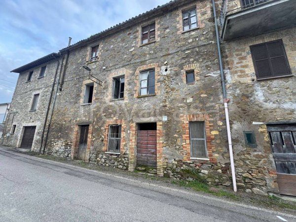casa indipendente in vendita ad Orvieto in zona Osarella