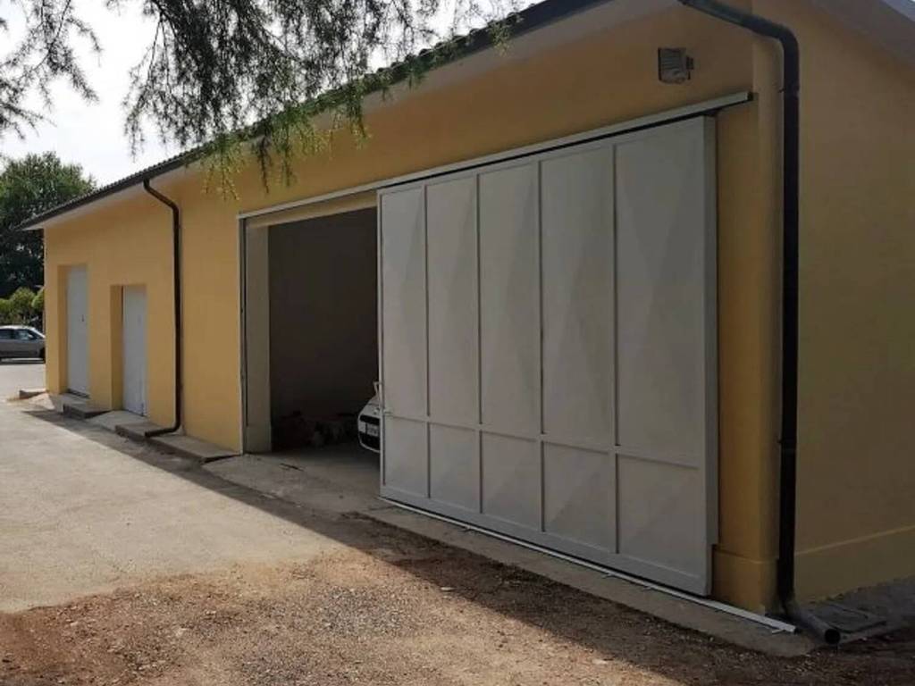 negozio in vendita ad Orvieto in zona Ciconia