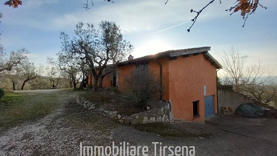 casa indipendente in vendita ad Orvieto in zona Bagni