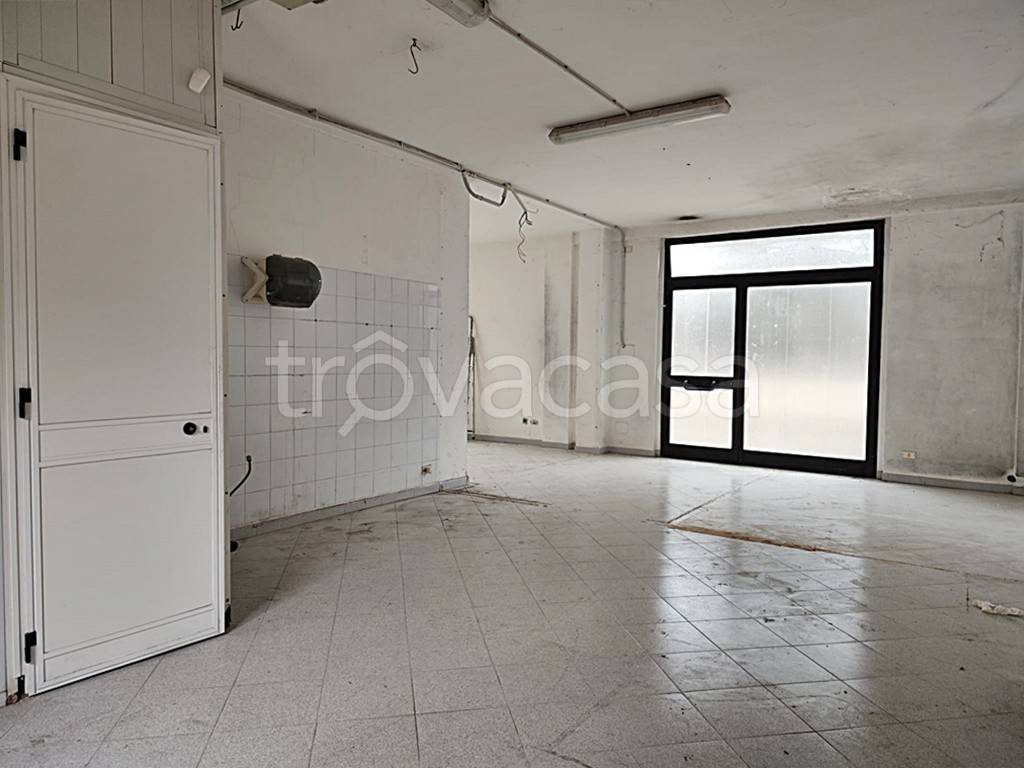 negozio in vendita ad Orvieto in zona Ciconia