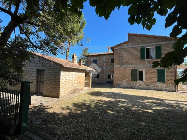 casa indipendente in vendita ad Orvieto in zona Sferracavallo