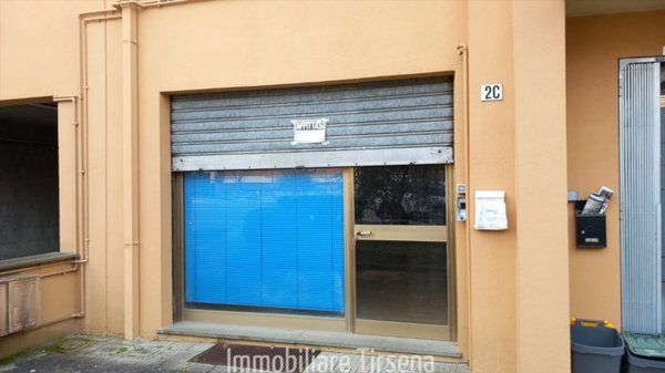 locale commerciale in vendita ad Orvieto in zona Ciconia